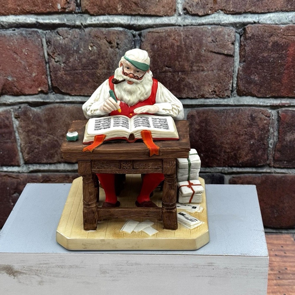 The Norman Rockwell‎ Museum Christmas Figurine "Checking His List" (1980) Japan